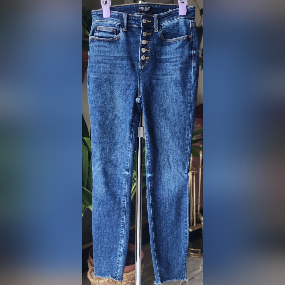 Judy Blue High Rise Skinny Jeans | Button Fly, Raw Hem | Women’s Size 7/28